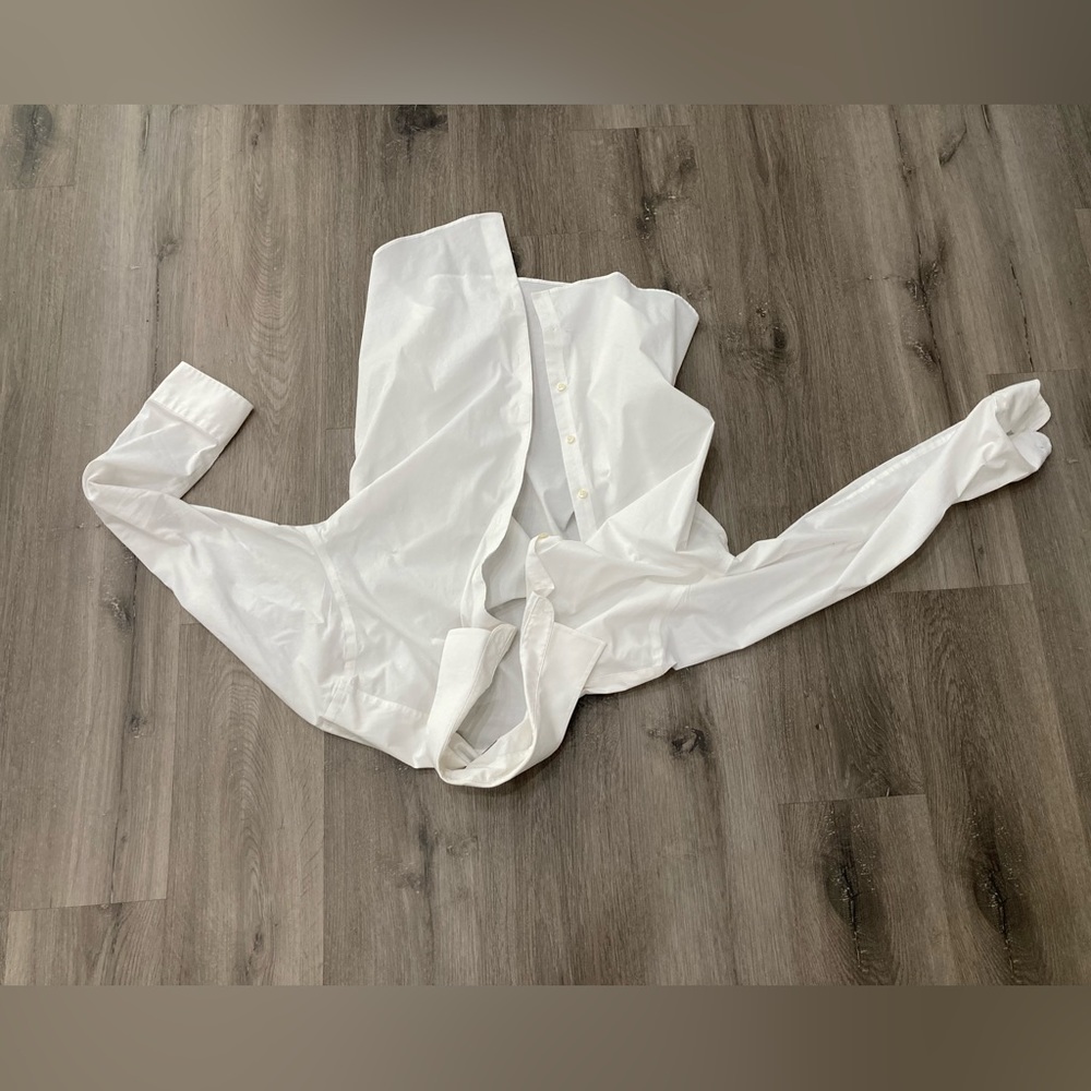 White dress shirt